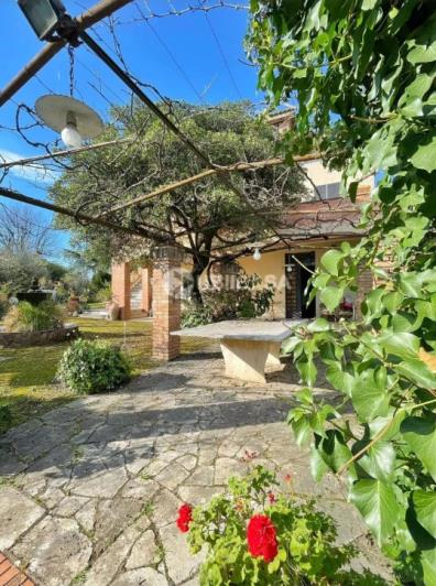 Image No.9-9 Bed Villa for sale