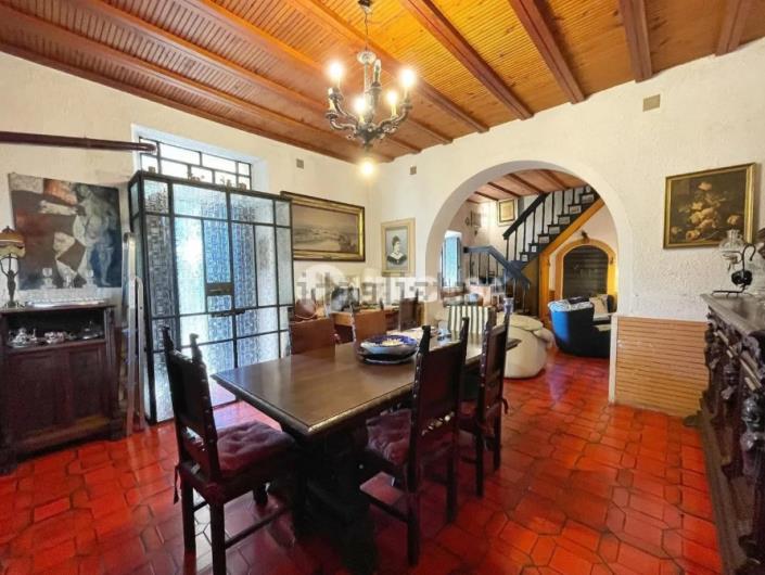 Image No.18-9 Bed Villa for sale