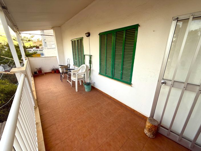 Image No.20-3 Bed Property for sale