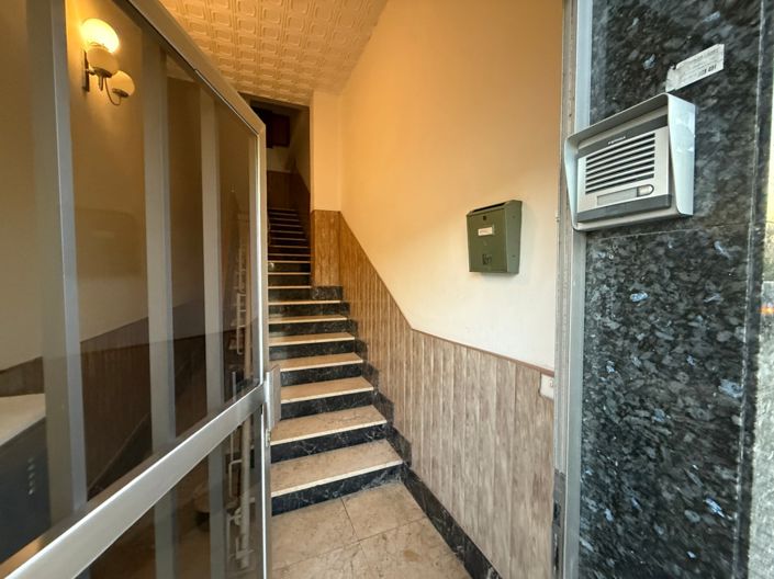 Image No.3-3 Bed Property for sale