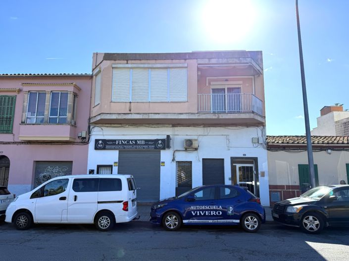 Image No.45-3 Bed Property for sale