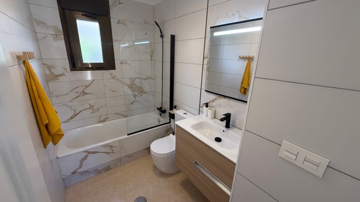 Image No.22-3 Bed Townhouse for sale