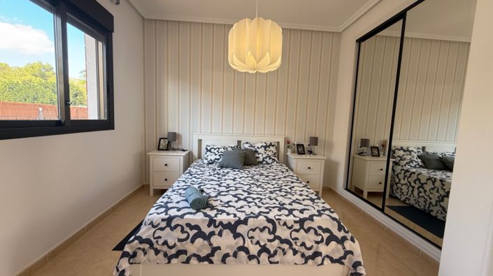 Image No.6-3 Bed Townhouse for sale