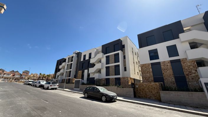 Image No.34-2 Bed Apartment for sale