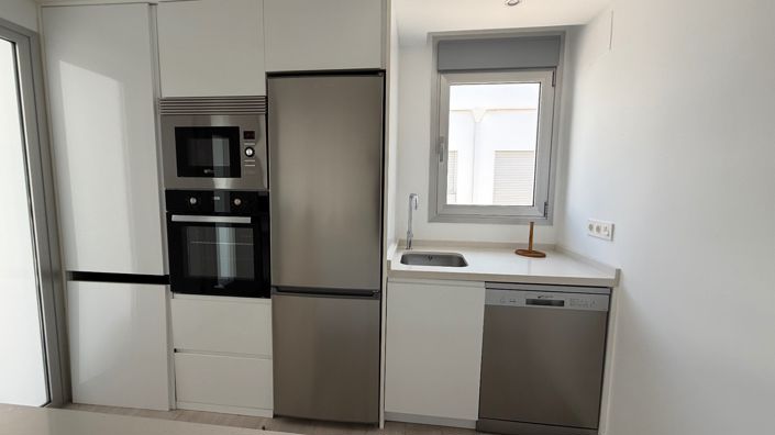 Image No.27-5 Bed House for sale