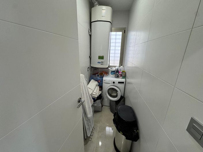 Image No.18-3 Bed Property for sale