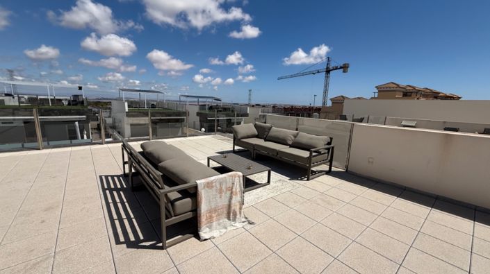 Image No.43-3 Bed Property for sale