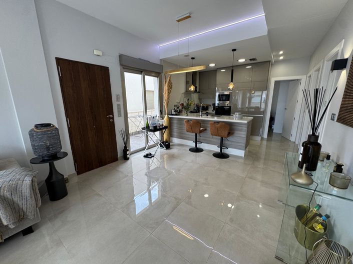 Image No.7-3 Bed Property for sale