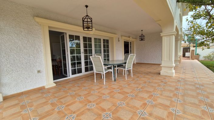 Image No.14-7 Bed Property for sale