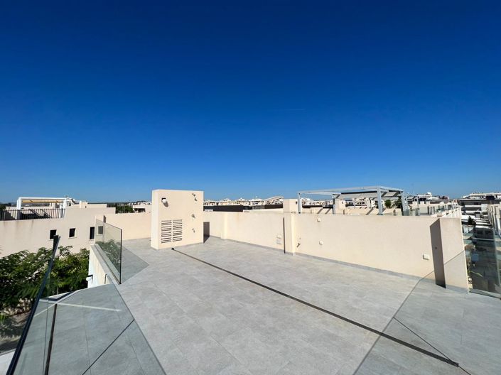 Image No.18-3 Bed Villa for sale