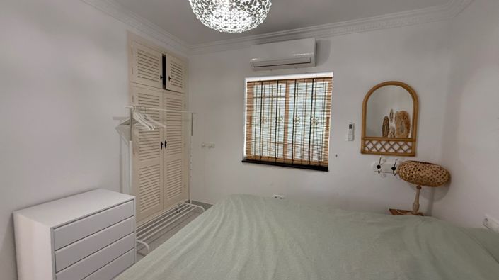 Image No.15-3 Bed Property for sale