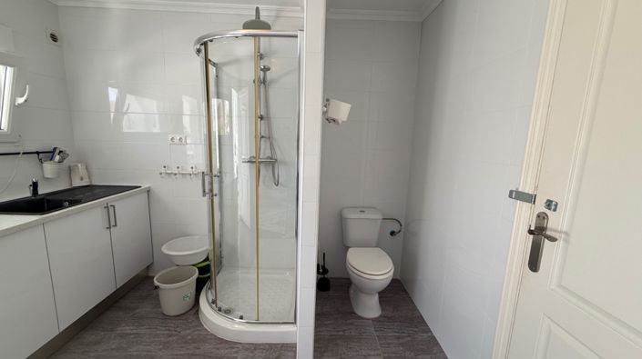 Image No.22-3 Bed Property for sale