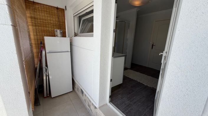 Image No.36-3 Bed Property for sale