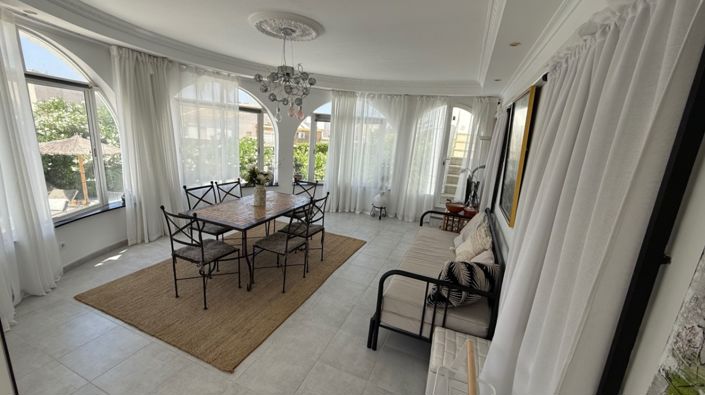 Image No.4-3 Bed Property for sale