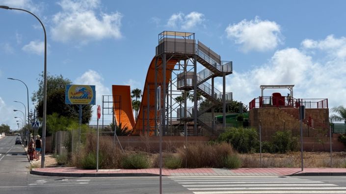 Image No.50-3 Bed Property for sale