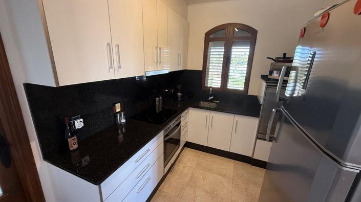 Image No.3-4 Bed Property for sale