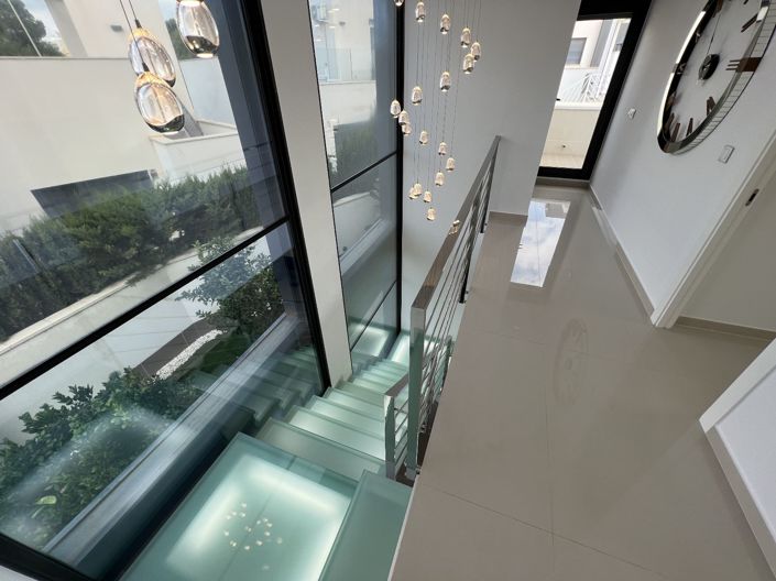 Image No.17-5 Bed Villa for sale