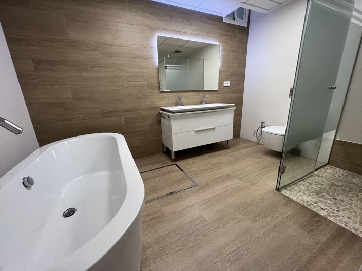 Image No.30-5 Bed Villa for sale