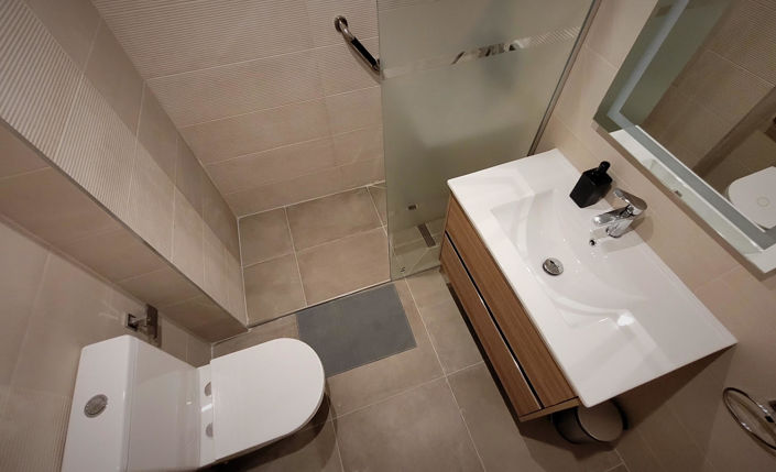 Image No.38-7 Bed Property for sale