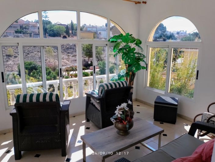 Image No.5-7 Bed Property for sale