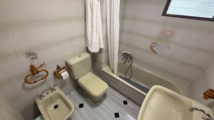 Image No.11-3 Bed Apartment for sale