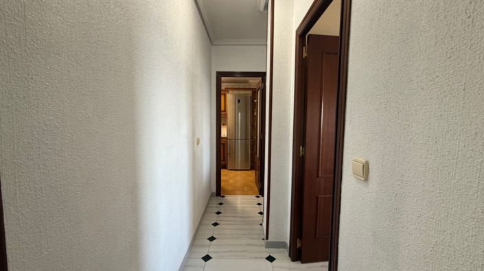 Image No.19-3 Bed Apartment for sale