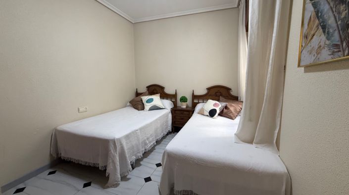 Image No.7-3 Bed Apartment for sale