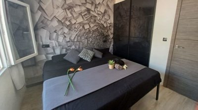 whatsappimage2024-10-24at1040182