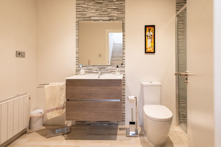 Image No.17-4 Bed Villa for sale