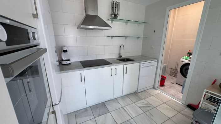 Image No.17-2 Bed House for sale