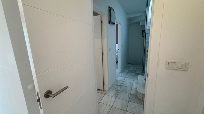 Image No.30-2 Bed House for sale