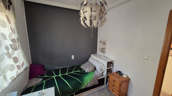 Image No.10-3 Bed Property for sale