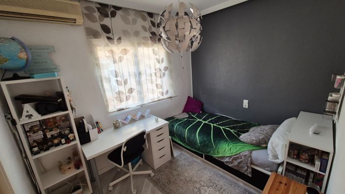 Image No.11-3 Bed Property for sale