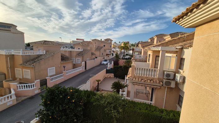 Image No.23-3 Bed Property for sale