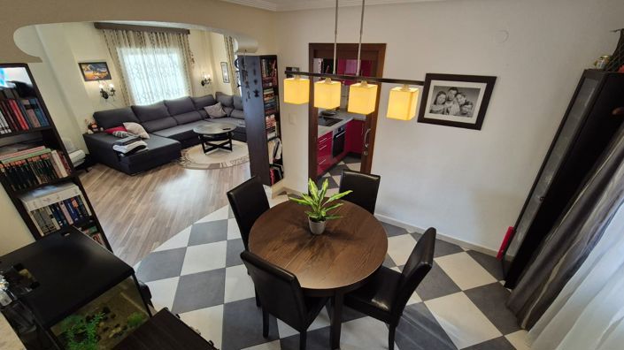 Image No.5-3 Bed Property for sale