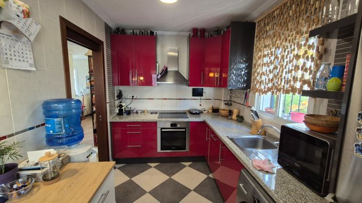 Image No.9-3 Bed Property for sale