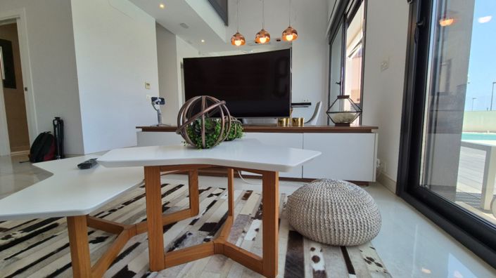 Image No.23-4 Bed Property for sale