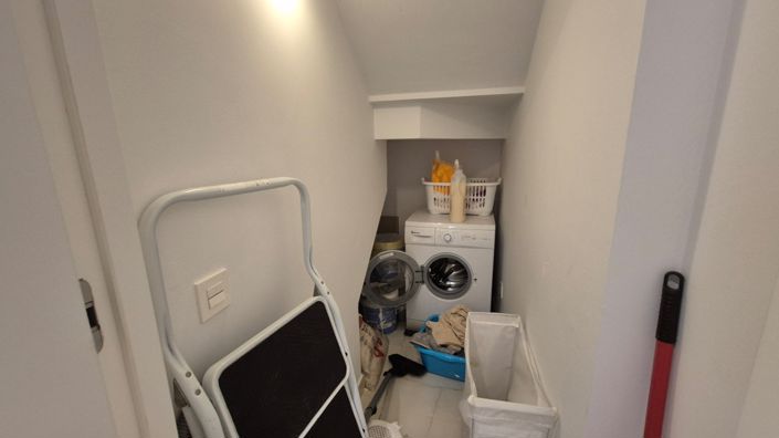 Image No.51-4 Bed Property for sale