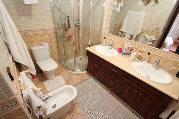 Image No.18-6 Bed Finca for sale