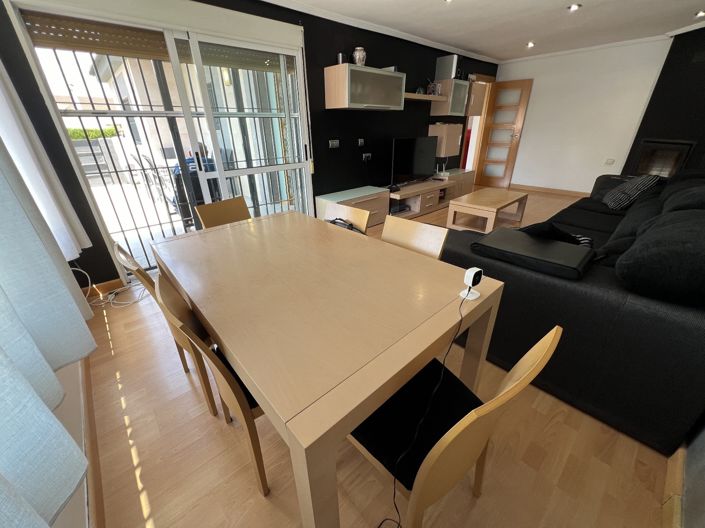 Image No.11-3 Bed House for sale