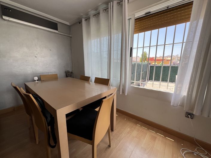 Image No.12-3 Bed House for sale