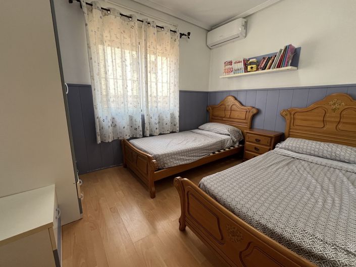 Image No.28-3 Bed House for sale