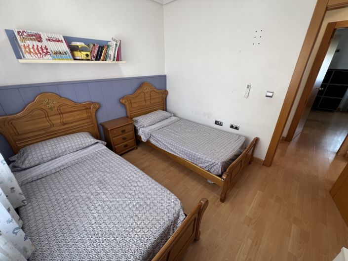 Image No.29-3 Bed House for sale