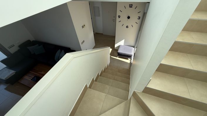 Image No.25-3 Bed Property for sale