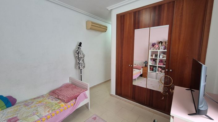 Image No.31-2 Bed Property for sale